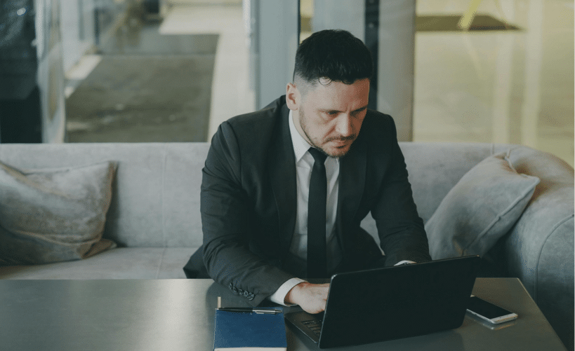 executive reading leadership articles